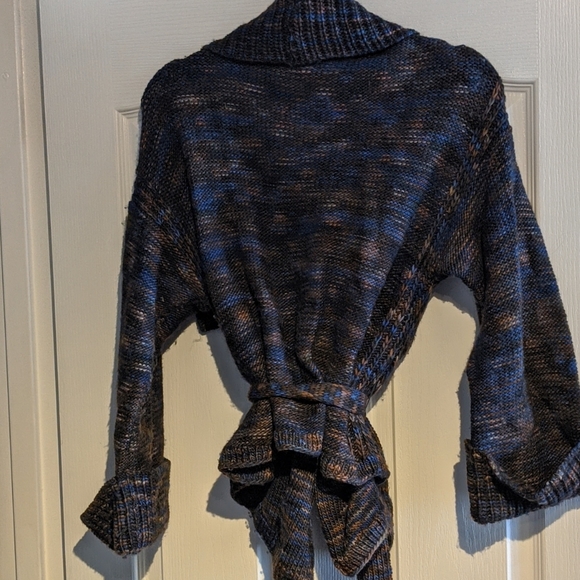 Marc by Marc Jacobs tie front sweater - medium - Picture 7 of 14